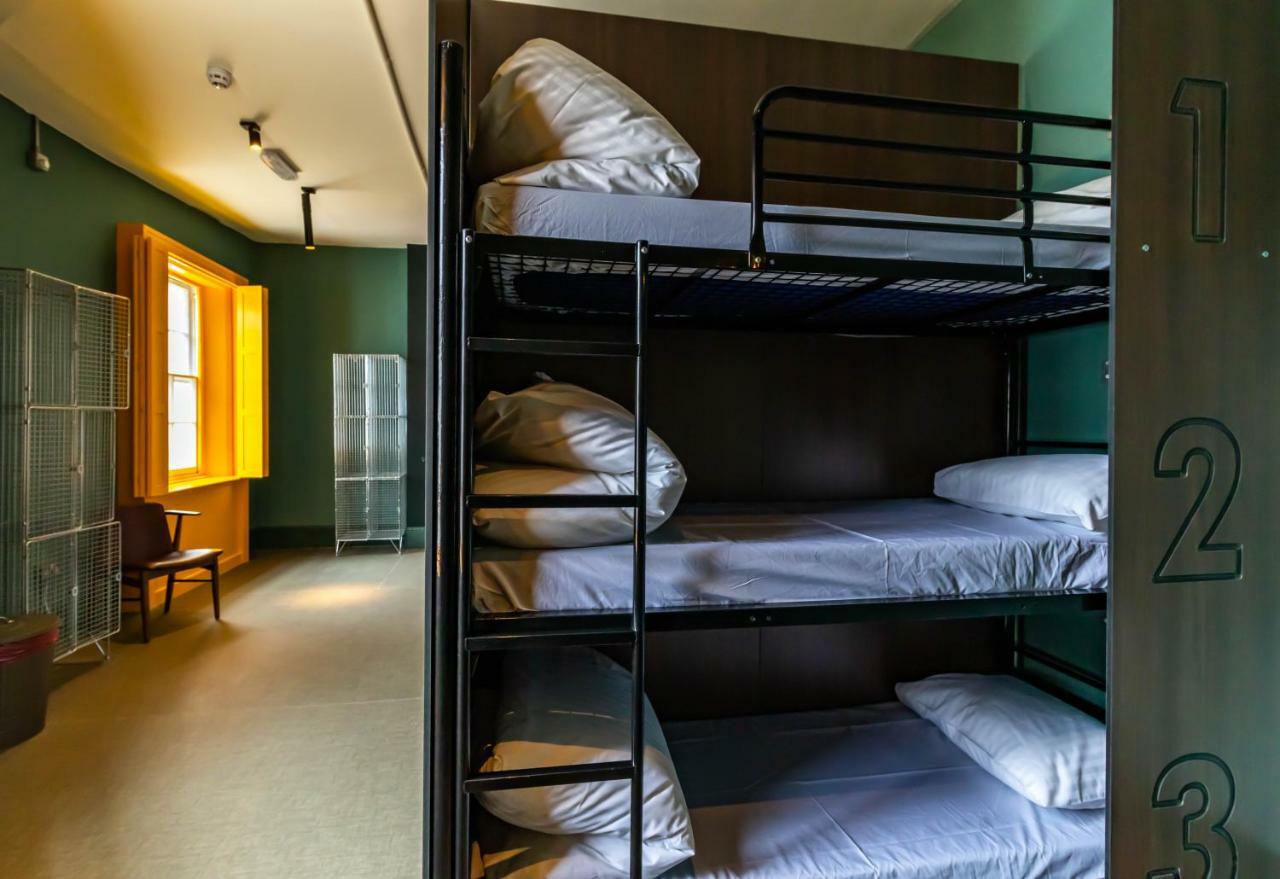 Bed in 9-Bed Mixed Dormitory Room with Shared Bathroom,1274104348:JPEG